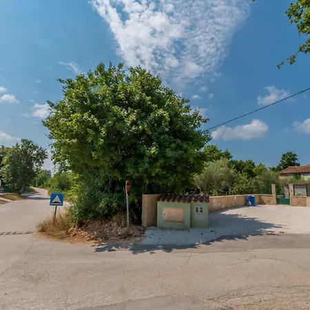 بيت للعطل House Barba Frane Vižinada