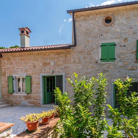 House Barba Frane بيت للعطل *
