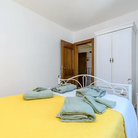 بيت للعطل House Barba Frane Vižinada